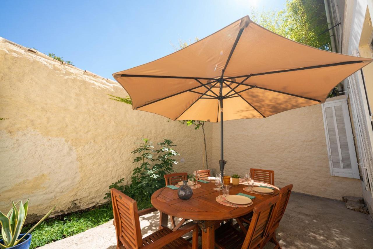 Roma Divine Home Cinema Et Jardin Nîmes Exterior photo