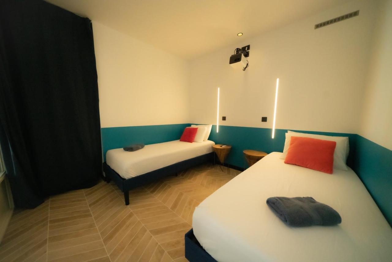Roma Divine Home Cinema Et Jardin Nîmes Exterior photo